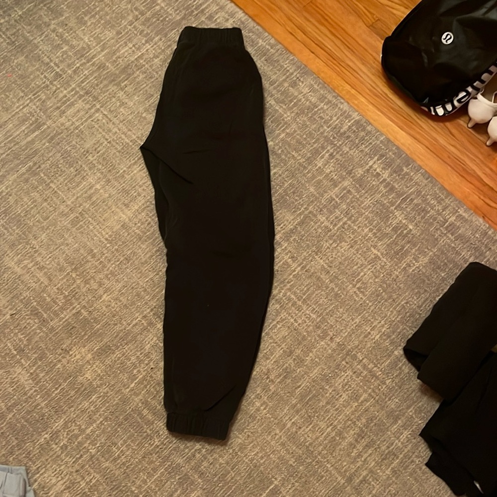 Brandy Melville Rosa Sweatpants